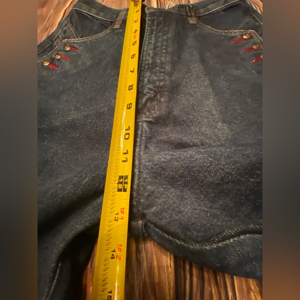 Rocky Mountain Vintage Cowgirl Jeans Still starched Dark color Great shape 28/7 - Picture 10 of 11